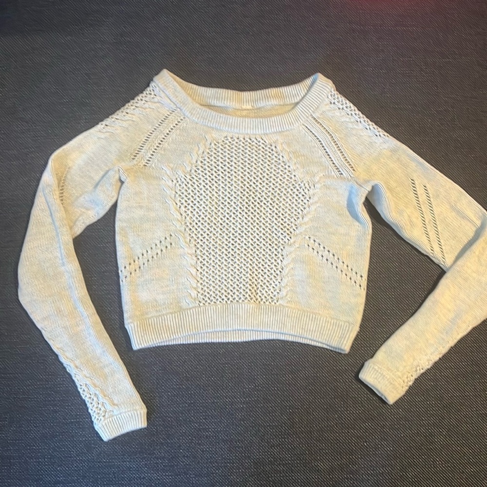 Lululemon Cropped crochet top